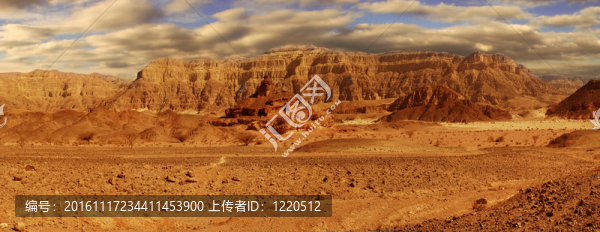 全景在Arava沙漠。