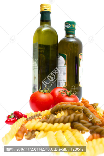 意大利面；番茄；辣椒；橄欖油