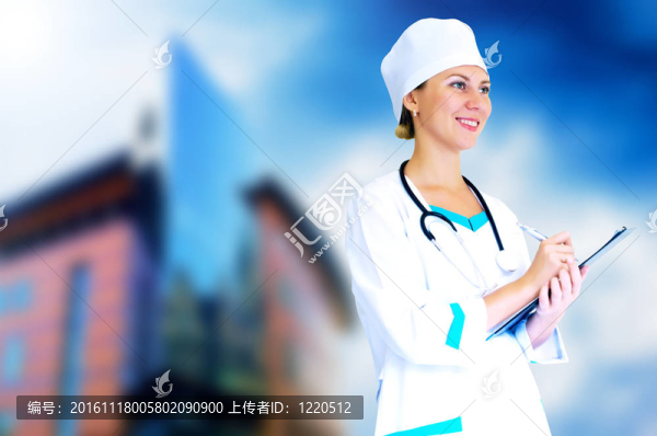 微笑的醫(yī)生在醫(yī)院背景的聽診器
