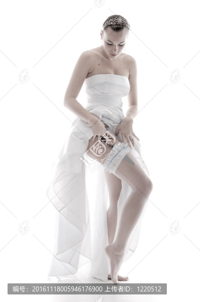 帶刀的迷人女人