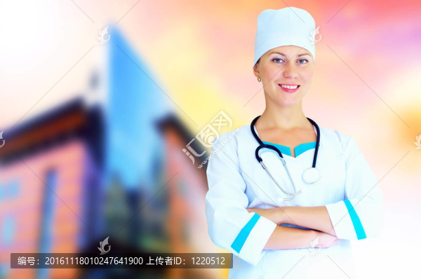 微笑的醫(yī)生在醫(yī)院背景的聽診器