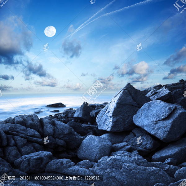 早晨的海景。長(zhǎng)曝光鏡頭。