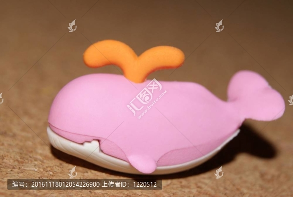 粉紅色的鯨魚玩具