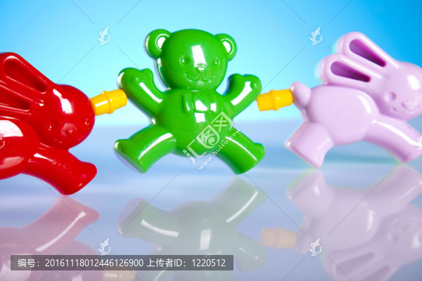 五顏六色的兒童玩具