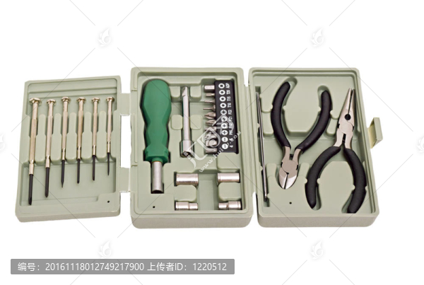 塑料盒中的工具