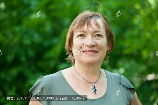 成熟女人的肖像