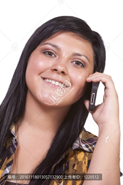 可愛的女孩在電話里交談