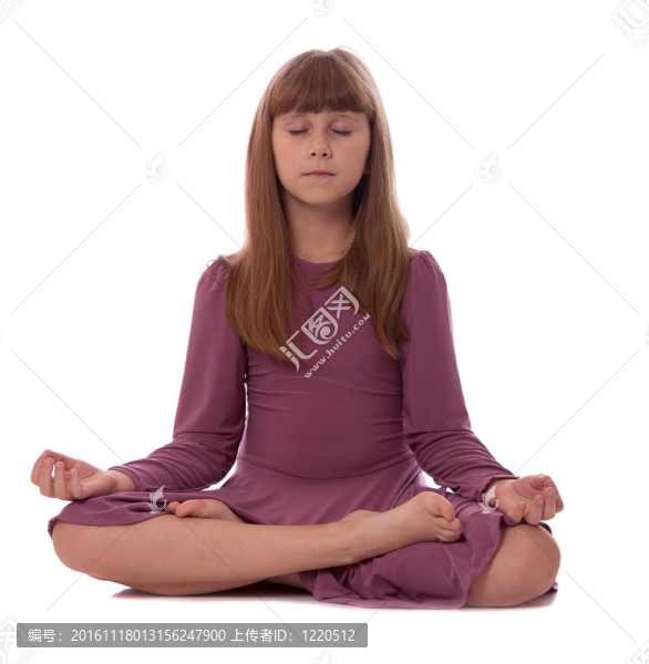 女孩在白色背景冥想