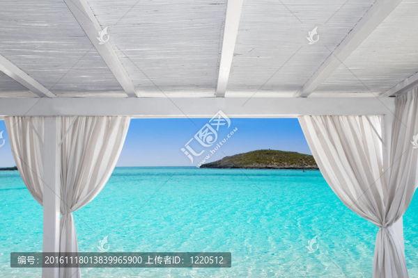 在福門(mén)特拉島伊比薩海灘涼亭白