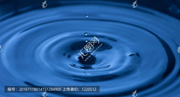 凍滴水；近距離