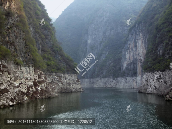 神農(nóng)溪河