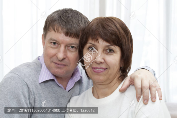 幸福的老夫妻