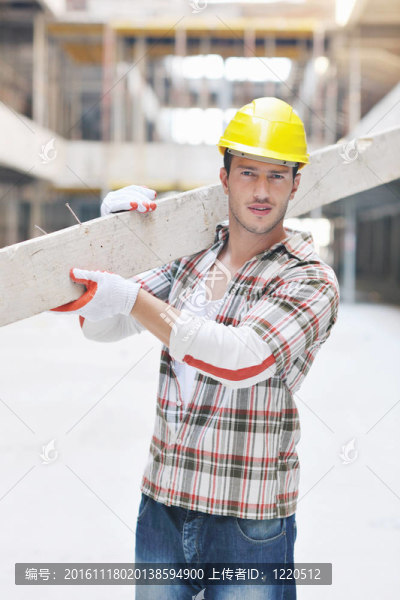 建筑工地上的工人