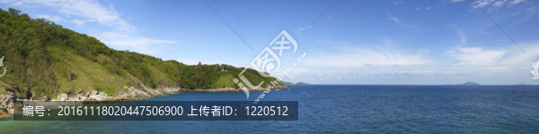晴天的熱帶瀉湖。高分辨率全景合成。