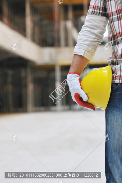 建筑工地上的工人