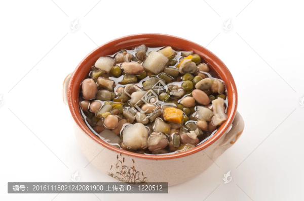 湯底翠綠在ciotola