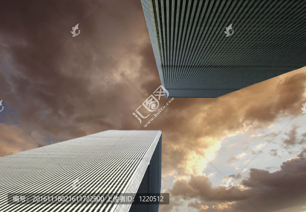 紐約和雙塔上空的天空