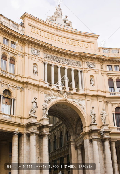 畫廊翁貝托我；Naples