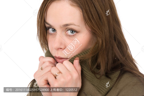一個(gè)有魅力的年輕女人的肖像