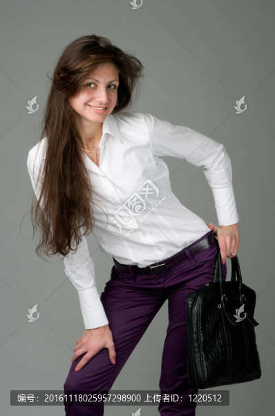 一個美麗的年輕女人的肖像