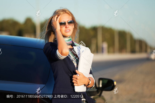 一輛汽車的商人