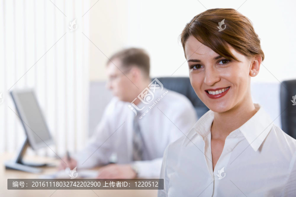 辦公室工作人員