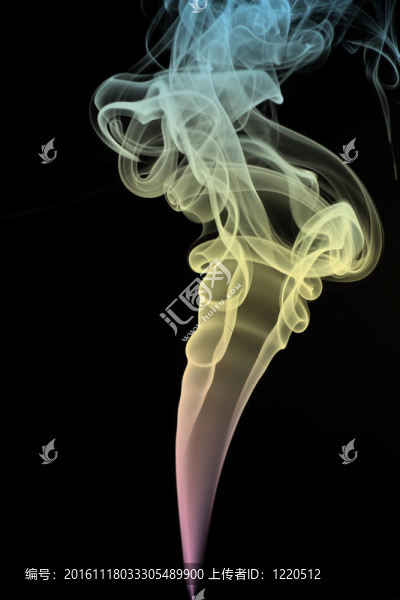 黑色背景上的彩色煙霧