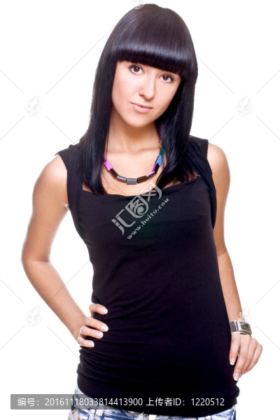 美麗的女人在一個(gè)黑色的T恤