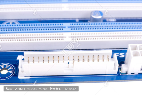 PCI插槽