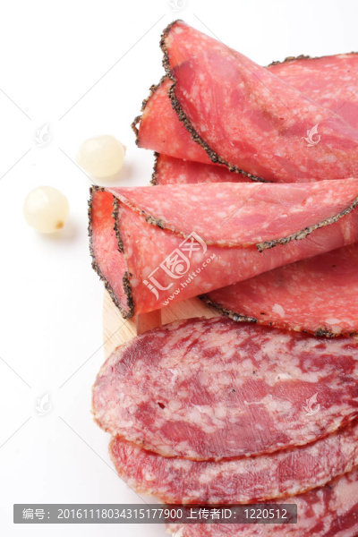 把火腿和意大利臘腸