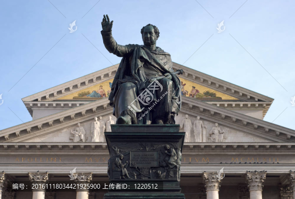 Maximilian,Joseph碑