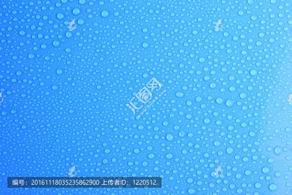 淡藍(lán)色盒子上的水滴
