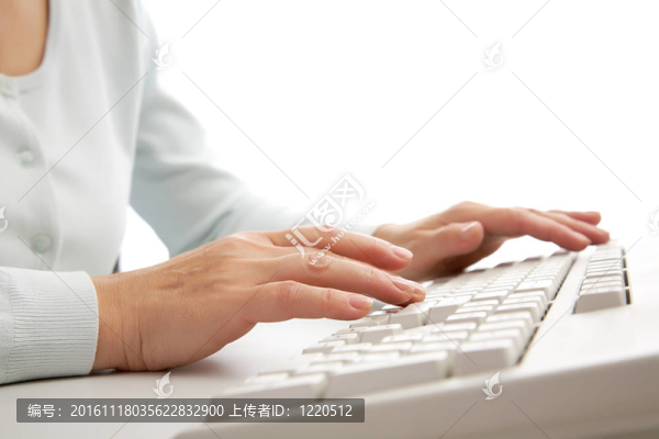 打字的手