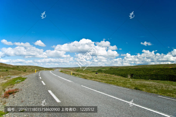 空蕩蕩的馬路