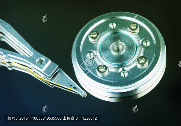 硬盤的主軸和磁頭