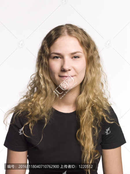 一個微笑的女人的肖像
