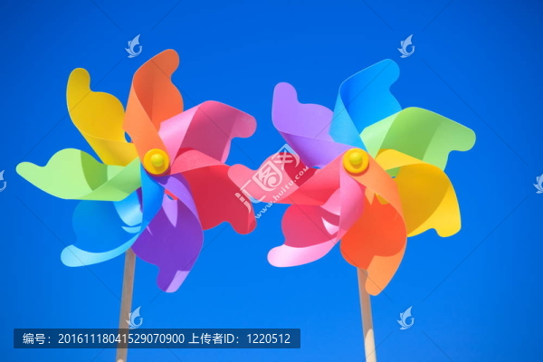五彩繽紛的風(fēng)車(chē)