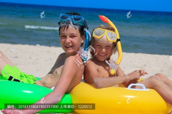 海灘上的男孩