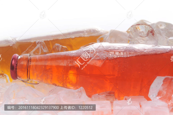 ？瓶子來(lái)喝