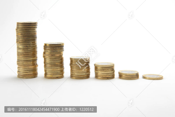 歐元硬幣排成一排