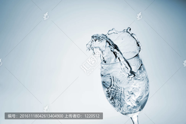 小溪的水
