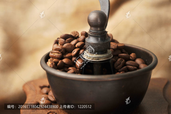 手動(dòng)的咖啡研磨器