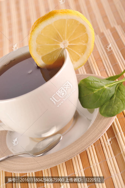 全杯檸檬茶