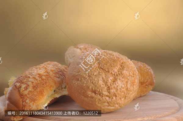 新鮮出爐的面包