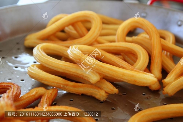 油不健康食品炸油條