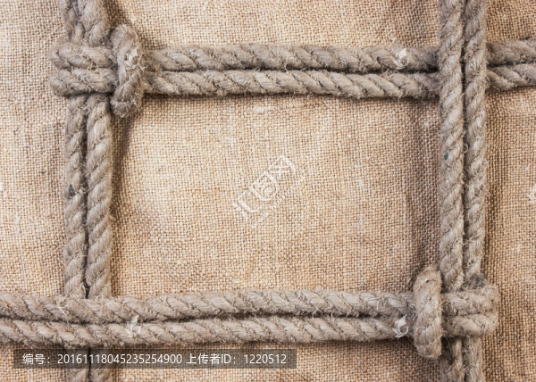 用繩子制成的框架