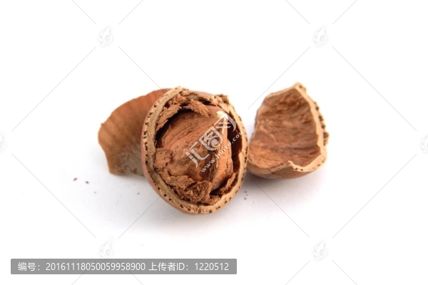 裂開(kāi)的榛子