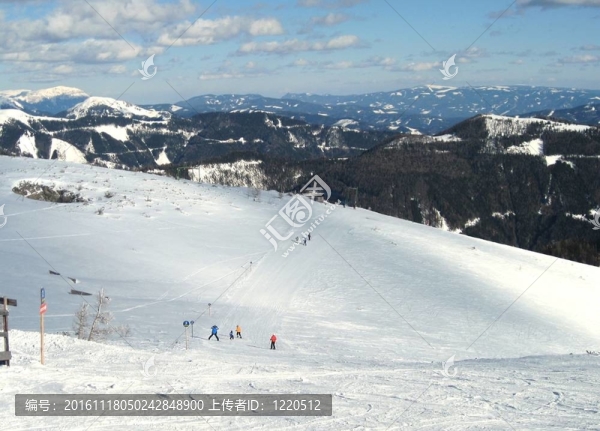 高山滑雪場(chǎng)