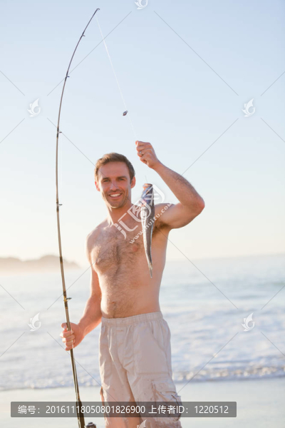 積極的人釣魚(yú)