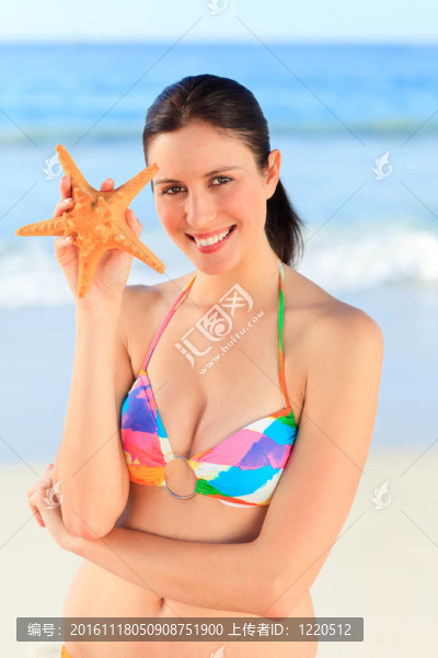 漂亮的女人與海星
